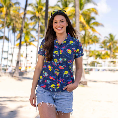 rsvlts-rsvlts-womens-short-sleeve-shirt-what-lies-beneath-womens-stretch-seersucker-short-sleeve-shirt-what-lies-beneath-womens-stretch-seersucker-short-sleeve-shirt