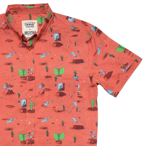 rsvlts-xs-rsvlts-looney-tunes-canyon-chase-kunuflex-short-sleeve-shirt